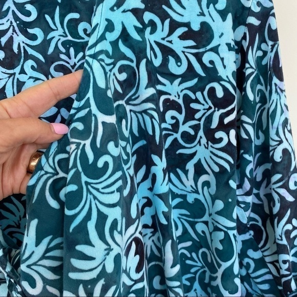 Mexicali Blues tie front top, coverup with roll tab sleeves - Picture 9 of 11